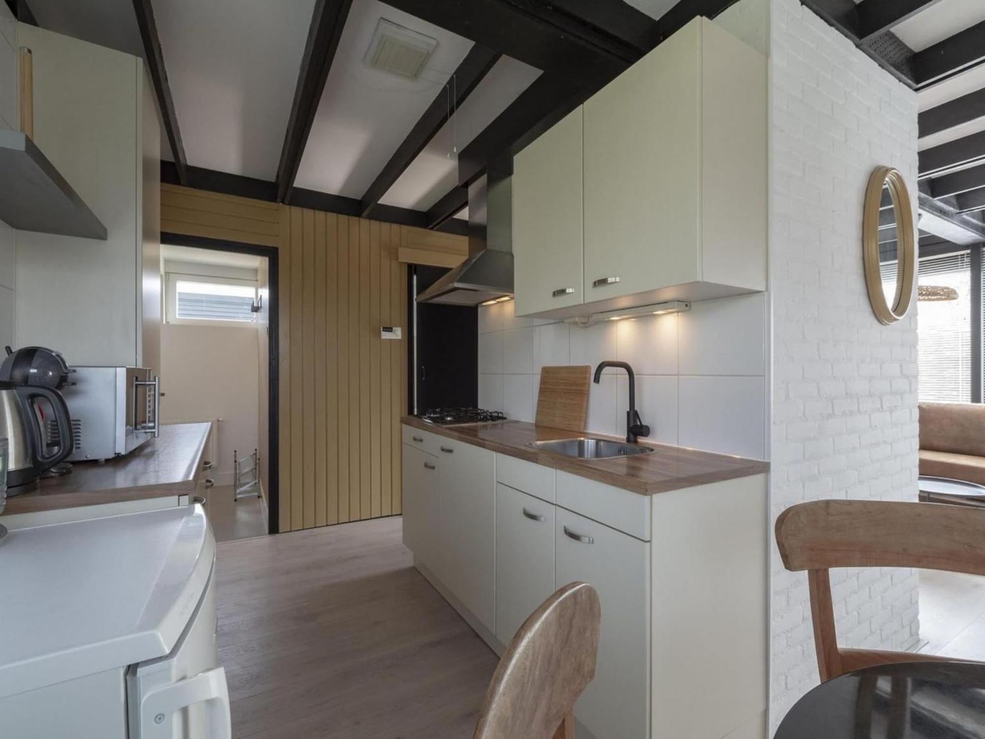 Attractive Bungalow With Modern Furnishings Sint Maartensvlotbrug Εξωτερικό φωτογραφία